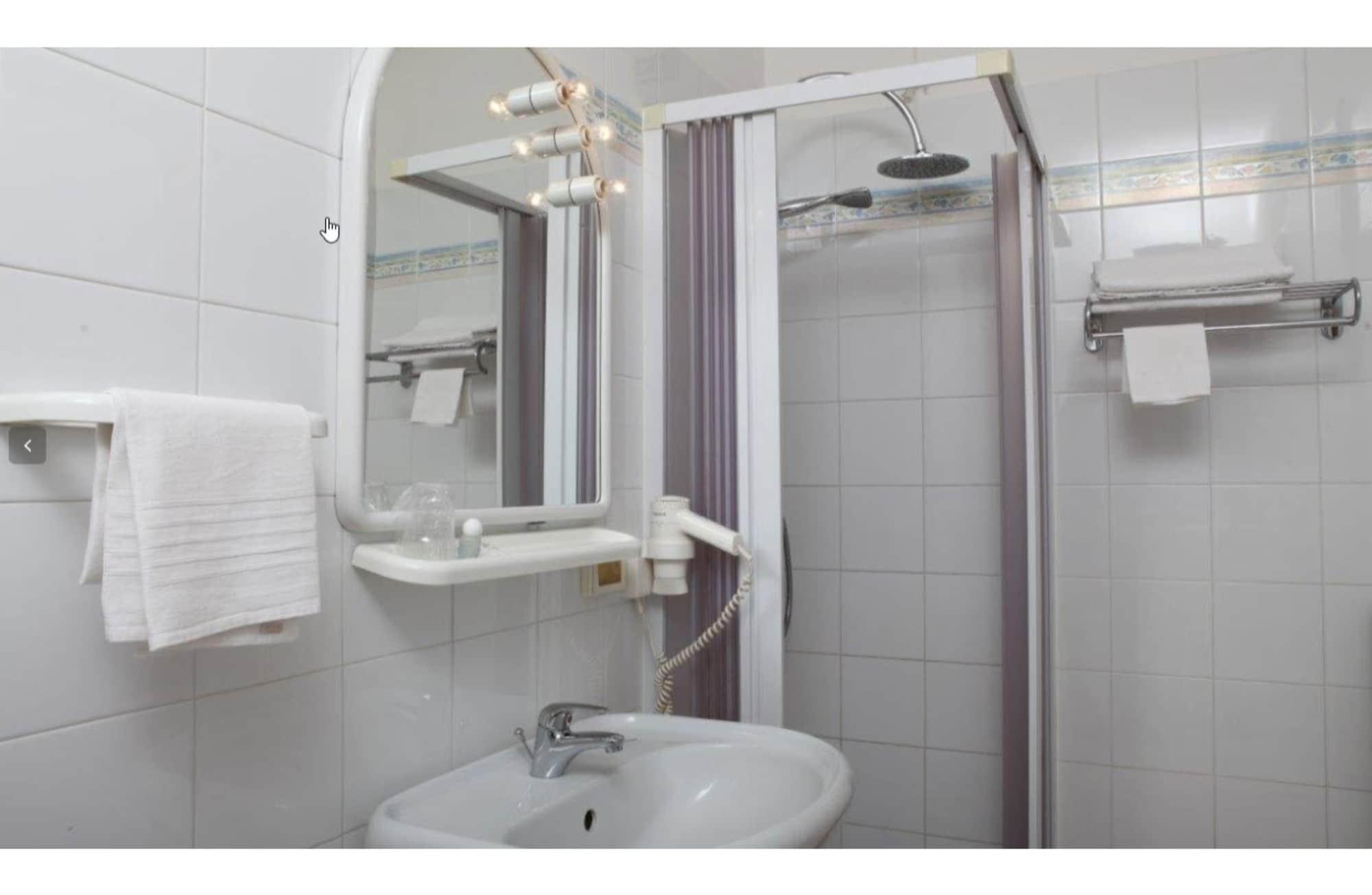Hotel Donatello Alberobello Bagian luar foto