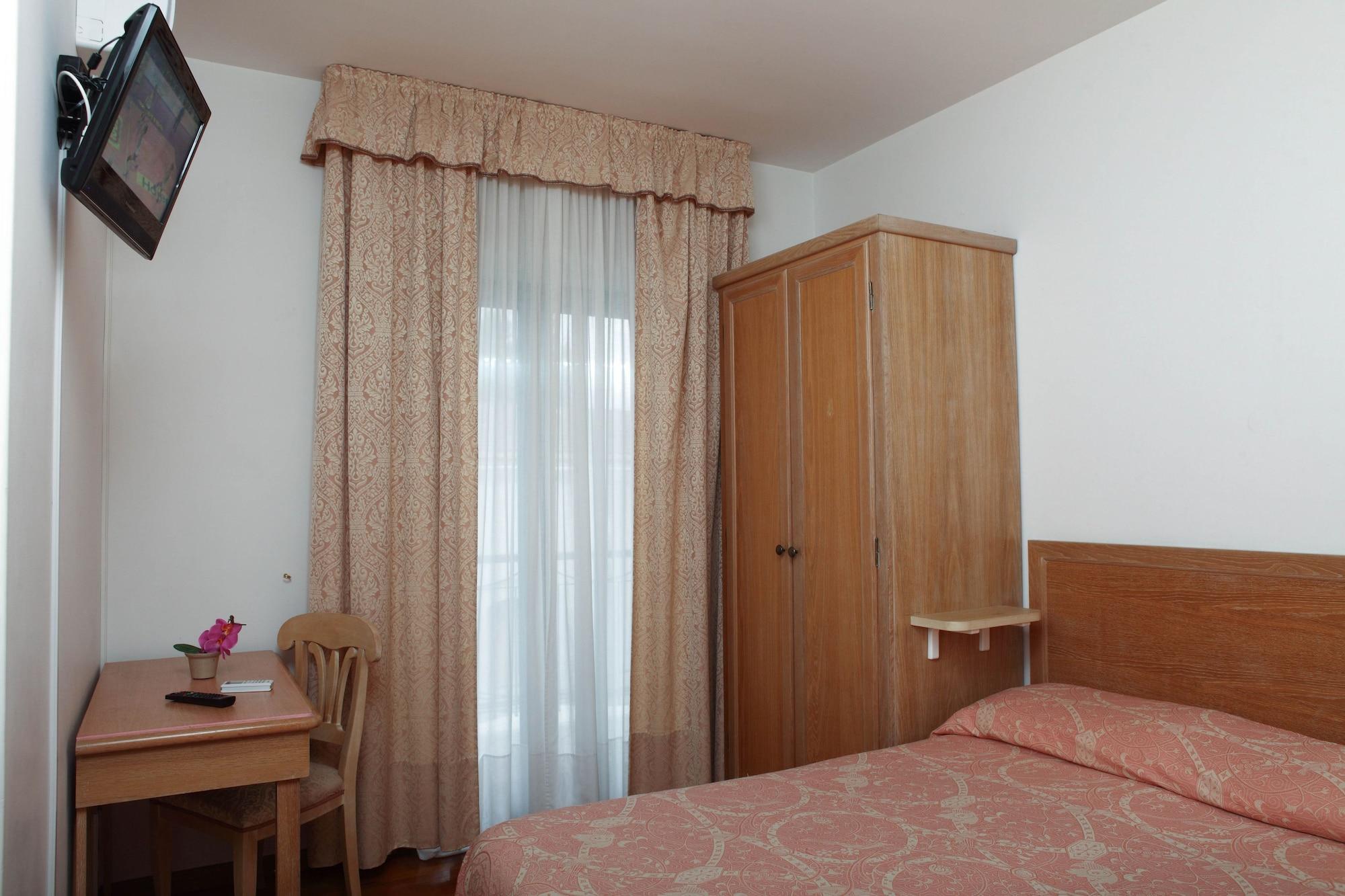Hotel Donatello Alberobello Bagian luar foto