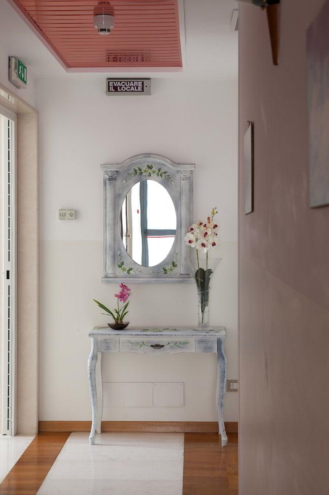 Hotel Donatello Alberobello Bagian luar foto