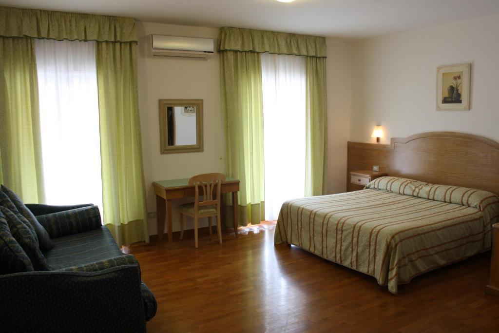 Hotel Donatello Alberobello Ruang foto